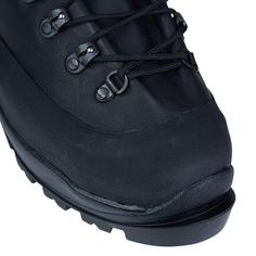 Handcrafted with a single piece leather, featuring a Vibram® heat and chemical resistant sole. The Scafell chainsaw boot is perfect for arborists. Buy now! Black High-top Work Boots With Vibram Sole, Black Waterproof Boots With Vibram Sole In Gore-tex, Black Waterproof Boots With Vibram Sole And Gore-tex, Black Gore-tex Work Boots With Rubber Sole, Black Gore-tex Waterproof Boots With Vibram Sole, Italian Boots, Ankle Injury, Handcrafted Boots, Chainsaw