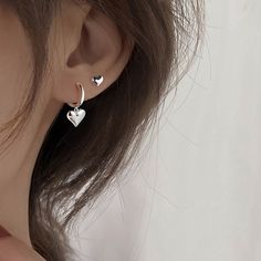 925 Sterling Silver New Asymmetric Heart-shaped Charm Punk Earrings Earrings Ladies Party Jewelry Gifts Trendy Silver Single Heart Earring, Streetwear Culture, Pretty Ear Piercings, Punk Earrings, Hoop Earrings Style, Sparkle Jewelry, Star Moon, Girly Jewelry, Online Earrings