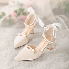 Shoes Size: 39 Dance Embroidery, Mary Shoes, Ribbon Shoes, Summer Toes, Casual Pumps, Designer High Heels, Mary Jane Shoes Womens, Bride Shoes, Chinese Dress