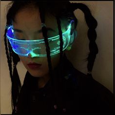 Sci-Fi Luminous Party Glasses For Music Festivals, Concert Events And Night Clubs. A Unique Collection For The Right Party Animal And Makes A Perfect Gift For A Friend Or Partner. Multiple Light Functions For All Occasions. Free 2 Pcs 3v Button Batteries. N.B : This Product Has Low Voltage Output. Cyberpunk Glasses, Futuristic Sunglasses, Festival Mode, Visor Sunglasses, Cyberpunk Fashion, نظارات شمسية, Glow Party, Neon Party, Vintage Punk