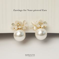 Flower Pearl Clip On Studs, Coil Back Large Clip On Stud, Non Pierced Earrings, Bridal White Pearls Studs, Gold Wedding Pearl Flower Earrings, Wedding Earrings ---------------------- -DETAILS- * Material: gold plated brass, faux pearls * Dimensions: 20mm *19mm * Sold as a pair Our clip on earrings gives you all variety and elegance of pierced earrings with all the convenience and comfort. New unique spiral clip on design, much more comfortable to wear.  Every clip on earrings come with non slip White Round Flower Earrings For Wedding, White Flower Earrings For Wedding, Diy Crafts Pencil Case, Ear Parts, Wedding Clip, Gold Clips, Pearl Flower, Pearl Wedding, Pearl Studs