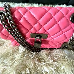 This Crossbody Style Purse Is Ideal For Carrying Your Essentials On-The-Go, Whether You're Running Errands Or Going Out For The Night. Size Is Approximately 5x7 Inches Formal Pink Quilted Shoulder Bag, Luxury Bags Collection, Bags Pink, Luxury Purses, Pink Mini, Kurt Geiger, Stylish Bag, Pink Bag, Running Errands