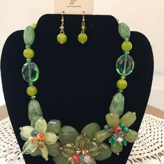 Beautiful Green Necklace And Earrings Green Dangle Jewelry For Spring, Elegant Green Necklace For Spring, Green Spring Party Jewelry, Green Beaded Jewelry For Spring, Spring Green Beaded Jewelry, Opal Apples, Tory Burch Necklace, Stella And Dot Necklace, Bridal Choker