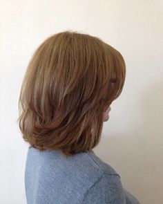 Back Layers Short Hair, Short Bob Layered Haircuts, Short Bob Layers, Layered Bob Cut, Bob Haircut With Layers, Hair Inspiration Short, Hairstyles For Layered Hair, Short Layered Haircuts, Shot Hair Styles