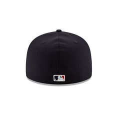 The New York Yankees World Series Side Patch 59FIFTY Fitted Cap features an embroidered Yankees logo at the front panels with a World Series Side patch at the left-wear side and a team color MLB Batterman logo at the rear. Additional details include a gray undervisor. Black Hat With Logo For Streetwear, Black Hat With Logo Detail For Streetwear, Black Hats With Logo Detail For Streetwear, Classic Black Hat With Logo Detail, Classic Sports Visor Fitted Hat, Classic Visor Fitted Hat For Sports, Classic Baseball Cap With Embroidered Logo For Sports, Collegiate Fitted Baseball Cap With Logo Patch, Embroidered Logo Fitted Hat For Baseball Season