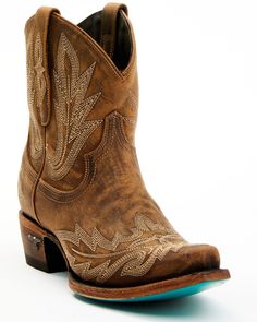 Lane Women's Lexington Western Booties - Snip Toe, Caramel Western Womens Fashion, Short Cowboy Boots, Western Embroidery, Modern Cowgirl, Womens Cowgirl Boots, Boot Barn, Country Fashion, Western Boots Women, Western Booties