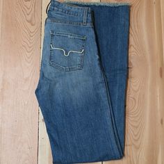 Olivia Kimes Jeans Outfit, Kimes Jeans, Kimes Ranch Jeans, Flare Jeans Outfit, Kimes Ranch, Cute Country Outfits, Western Outfit, Boot Pulls, Future Outfit