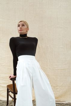 High waisted pleated palazzo pants IPANTS with pockets and back vents Wide leg pants white trousers trendy pants Wide Leg Pants White, Bridal Pants, Pleated Palazzo Pants, White Palazzo Pants, Womens Palazzo Pants, Black Palazzo Pants, Maxi Pants, Trousers Women Wide Leg, Trendy Pants