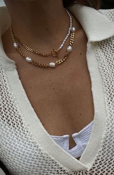 Freshwater pearls give a heritage glow to a contemporary curb chain necklace that beams on its own and stacks well with others. 16" length; 2" extender Pearl size: 10mm Tarnish resistant 18k-gold plate/freshwater pearl Imported Curb Chain Necklace, Station Necklace, Pearl Size, Curb Chain, Fresh Water, Freshwater Pearls, Beams, Chain Necklace, 18k Gold