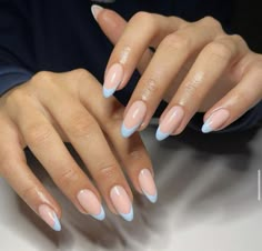 French Tip Nail Designs, Makijaż Smokey Eye, Almond Acrylic Nails, Nails Blue, Minimalist Nails, Fire Nails, Classy Nails