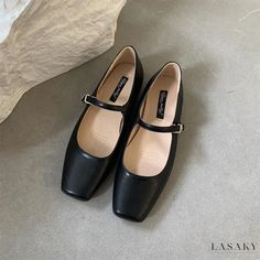 Lasaky - Vintage-style Mary Jane Shoes with a Square Toe and Chunky Heel Summer Brown, Zapatos Mary Jane, Women Flats, Shoes Soft, Slingback Shoes, Jane Shoes, Mary Jane Shoes, Retro Stil, Ballerinas