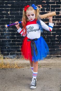 Kids Joker And Harley Quinn Costume, Harley Quinn Costume Ideas Diy, Diy Harley Quinn Costume For Kids, Harly Quinn Halloween Costume Ideas, Joker Diy Costume, Harley Quinn Clothes