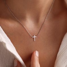 🦩🍒 9 2 5 K   S T E R L I N G   S I L V E R  V E R T I C A L   C R O S S   N E C K L A C E 🍒🦩  🎈 Elegant tiny cross necklace is here! High Quality 925 sterling silver The perfect special gift to yourself and others, an elegant letter that will be a beautiful accent piece on any occasion! 🎈 🎈Personalized necklaces made of high quality 925 sterling silver are the perfect gift for Halloween, Anniversaries, Christmas, Birthdays, Graduation, Weddings, Mother's Day, Valentine's Day, Bridesmaids. Silver Cross Jewelry For Confirmation, Silver Cross Necklace For Confirmation, Silver Dainty Jewelry For Baptism, Dainty Silver Jewelry For Baptism, Silver Necklace For Baptism And Mother's Day, Cross Necklace For First Communion, Cross Jewelry For Confirmation And Mother's Day, Tiny Cross Necklace, Necklace Christian