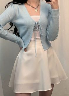 Korean Feminine Fashion, Soft Feminine Outfits Casual, Seasonal Wardrobe, Spring Florals, Feminine Outfit, Really Cute Outfits, Star Rating, Style Women, Girly Outfits