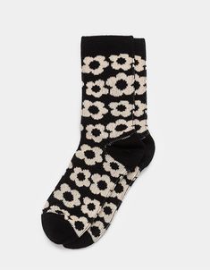 Bold Flower Sock in Black Black Casual Socks For Spring, Casual Black Socks For Spring, Comfortable Black Socks For Spring, Black Ankle-high Socks For Spring, Flower Socks, Dr Shoes, Graphic Floral, Funky Socks, Aesthetic Grunge Outfit