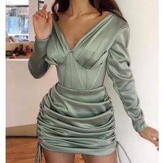 Satin Party Dress, Drawstring Dress, Hottest Fashion Trends, Trend Fashion, Evening Party Dress, Printed Mini Dress, Fancy Dresses, V Neck Dress, Short Dress