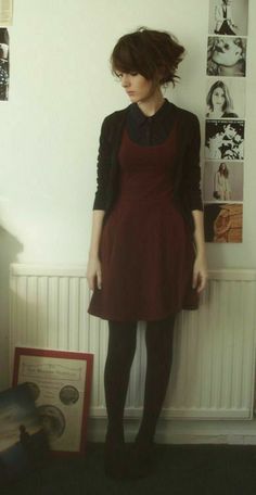 Winter Hipster, Burgundy Shirt, Spencer Hastings, Grunge Look, Tumblr Outfits, Rock Punk, Vestidos Vintage