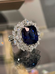 Blue Diamond Rings, Big Diamond Rings, Wedding Rings Diamond, Rings Blue, Neck Pieces Jewelry, Ring Luxury, Fancy Jewelry Necklace, Expensive Jewelry Luxury, Fancy Rings