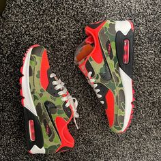 Nike Air Max 90 Size 5 Reverse Duck Camo No Box Brand New Feel Free To Submit Offers!!!! Shoes Nike Air, Nike Air Max 90, Shoes Nike, Shoe Game, Red Green, Air Max, Nike Air Max, Nike Men, Nike Shoes