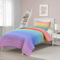 2-pc set includes: 1 Quilt, 1 Pillow Sham. Ombre. 100% Polyester. Lush Decor Rainbow Ombre Twin Quilt with (Fill) Polyester | 16T007653 Ombre Quilt, Rainbow Bedroom, Bedroom Theme, Big Kids Room, Rainbow Ombre, Rainbow Room, Rainbow Quilt, Kids Bedding Sets, Lush Decor