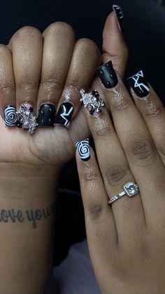 Nails With Dark Colors, Matching Couple Nail Sets, Black Junk Nails Duck, Black And White Duck Nails, Short Duck Nails Black, Short Duck Nails Design Ideas, Duck Nails 2000s, Duke Nails, Hands And Toes Nails Matching