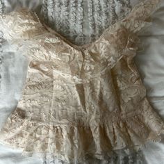 Never Worn, Gorgeous Cream Lace Blouse From Anthropologie Zeus And Hera, Summery Outfits, Daughter Of Zeus, Lace Blouse Long Sleeve, Off The Shoulder Blouse, Antiques And Collectibles, Anthropologie Top, Cream Lace, Greek Goddess