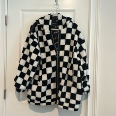 Nwt Never Worn Oversized Sherpa Jacket From Current Mood. Size Medium But Fits Large Cozy White Patchwork Outerwear, Oversized White Outerwear With Patchwork, Oversized White Patchwork Outerwear, White Patchwork Outerwear For Cold Weather, Oversized Sherpa Jacket, Teddy Jacket, Sherpa Jacket, Current Mood, Jackets For Women