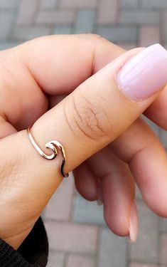 Womens Rings Simple, Surf Wave, Wave Beach, Rings Boho, Simple Rings, Healing Yoga, Antique Engagement Ring, Jewelry Diamonds, Photography Accessories