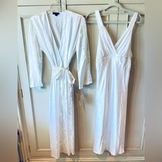 Jones Of New York Beautiful Gift For A Bride To Be. Luxurious Robe With Inside And Outside Tie. The Nightgown Has Adjustable Straps, And Lace Detail. Brand New With Tags! Size Small/Medium. Jones New York, Bridal Gifts, Lace Detail, Night Gown, Women's Intimates, Satin, New York, Lace, Women Shopping