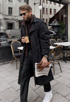 Paris Men Winter Fashion, Men’s Outfits For Paris, Paris Outfits Men Fall, Old Money Men’s Winter Outfit, London Mens Fashion Winter, Spain Winter Outfits Men, Mens Winter Europe Fashion, Men’s Winter Outfits Nyc, Men Fall Jacket