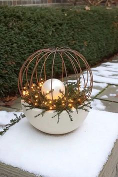 29 Winter Planter Ideas to Transform Your Outdoor Space This Season Galvanized Tub Planter, Winter Planter Ideas, Door Planters, Outdoor Winter Decor, Mailbox Planter, Winter Container Gardening, Front Door Planters, Porch Decorations