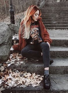 Moda Ulzzang, Hipster Outfits, Grunge Goth, Alternative Outfits, Soft Grunge, Grunge Style, Mode Vintage