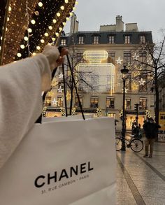 Estilo Blair Waldorf, Super Rich Kids, Chanel Couture, Rich Lifestyle, Luxury Lifestyle Dreams, Luxury Aesthetic, Future Lifestyle, Rich Kids, Rich Life