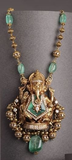 Antique Gold Haram Designs, Gold Pendent Set Indian, Ruby Necklace Designs, Ganesha Pendant, Temple Jewelry Necklace, Bridal Necklace Designs, Antique Gold Jewelry Indian, Indian Bridal Jewelry Sets, Fancy Jewelry Necklace