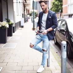 none Mens Summer Fashion Beach, Mens Fashion Business Casual, Mens Fashion Casual Winter, Mens Fashion Blazer, Mens Fashion Business, Men With Street Style, Mens Fashion Photography