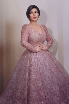 Nude Pink Dress, Hijab Dress Party, Robes D'occasion, Long Fitted Dresses, Sequin Party Dress, فستان سهرة, Engagement Dresses, Dress Gown