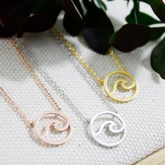 Dainty wave necklace.... Tiny and dainty gold / silver / rose gold wave charm necklace is great to wear for everyday or special occasions Available in gold and silver and rose gold Material Gold plated Silver plated Rose gold plated SIZE ♥ Pendant size : 11 mm diameter ♥ Chain size : 16.5 '' ( as pictured ) Please CHOOSE one the description of length below before check out ! * necklace sizes * 15 inches: around neck 16 inches: standard short 17 inches: average length 18 inches: standard long CAU Sterling Silver Wavy Necklace For Gifts, Silver Wavy Necklace For Gift, Wave Necklace, Gold Waves, Bridesmaid Necklace, Necklace Sizes, Gold Plated Silver, Silver Roses, Silver Rose Gold