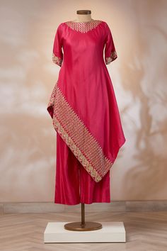 Asymmetric Kurti Designs, Designer Kurti, Designer Kurtis, Long Gown Design, Long Kurti Designs, Trendy Dress Outfits