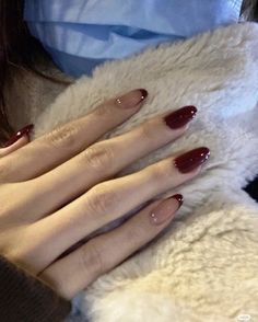 How To Have Style, Kutek Disney, Dark Red Nails, Nagel Tips, Smink Inspiration, Grunge Nails, Casual Nails, Makijaż Smokey Eye, Red Nail Polish