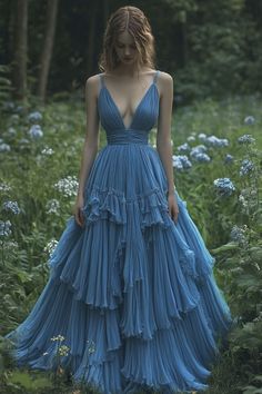 Blue Dress Cinderella, Vestidos Boho, Runway Gowns, Fancy Clothes, Dream Prom, Bridal Skirts, Airy Dress, High Fashion Dresses, Fancy Gowns