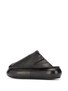 Shop Marsèll single strap platform sandals with Express Delivery - FARFETCH Platform Sandals Black, Pretty Shoes, Sandals Black, Platform Sandals, Black Sandals, Mars, Open Toe, Black Leather, Loafers