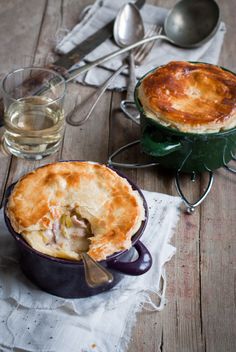 a pot pie sitting on top of a wooden table