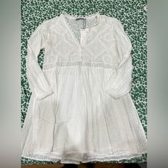 No Returns Or Exchange. If Item Have Any Flaw I Will Show It In The Pictures Casual Long Sleeve Dress With Lace Trim, White Long Sleeve Casual Boho Dress, Casual White Boho Dress For Daywear, White Boho Dress For Spring, White Feminine Boho Dress For Spring, Feminine White Boho Dress For Spring, White Lace Trim Tunic Dress, Fitted White Boho Casual Dress, White Fitted Boho Dress Casual Style