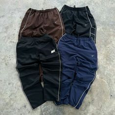 Nike Tracksuit Pants, Nike Tracksuits, Pants Aesthetic, Nike Track Pants, Nike Tracksuit, Tracksuit Pants, Short Pants, Money