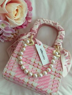 Trendy Purses, Spring Bags, Bag Diy, Style Edit, 2022 Trends