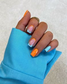 Summer Nails Art 2023, Gel Nail Manicure Ideas Summer, Electric Blue And Orange Nails, Cute Matte Nail Designs, Simple Summer Nail Inspo Short, Nail Tip Ideas French, Summer Nails 2023 Color Trends Square, Fun French Tip Nails Square, Light Blue And Orange Nails