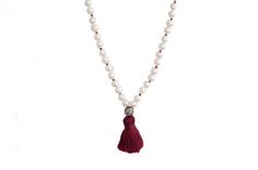 Long Necklace with Pearls and diamond Elegant Mala With 108 Beads For Meditation, Elegant Red Pearl Drop Necklace, Red Elegant Pearl Drop Necklace, Elegant Hand-strung Mala For Meditation, Elegant White Mala As Gift, Elegant Red Mala, Elegant Tassel Necklace With Round Beads, Elegant Red Hand-strung Jewelry, Elegant Hand Knotted Silver Jewelry