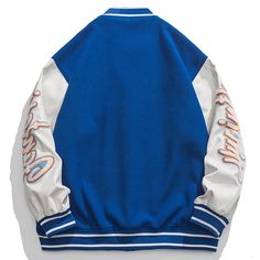 As baseball jackets became a fashion statement, do we still remember the rich campus culture they embody? What exactly is a baseball jacket? In the late 1980s and early 1990s, the popularity of hip-hop music gave the baseball jacket a new lease on life, infusing it with elements of hip-hop culture. Hip-hop bands and artists embraced the varsity jacket, elevating its status and cementing its connection to the hip-hop scene. Since then, the baseball jacket has made its mark in the fashion world. I Streetwear Varsity Jacket, Urban Chic Outfits, Baseball Jackets, Sweatshirt Jean Jacket, Refined Fashion, Women Cargo Pants, Collegiate Style, Baseball Varsity Jacket, Hip Hop Culture