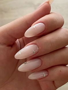 Candy Nail Art, Elegant Almond Nails, Trendy Almond Nails, Paznokcie Hello Kitty, Kutek Disney, Unghie Sfumate, Nail Looks, Nagel Tips, Smink Inspiration