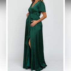 Never Worn, Without Tag. Gorgeous Hunter Green Color, Silk Like Material. Purchased For Wedding, Ended Up Going With A Different Dress. Sold Out Online. Featuring A Very 8 Months Pregnant Me When I Tried It On Green Maternity Dresses, Maternity Evening Dress, Maternity Wedding, Floral Maternity Dresses, Maternity Bridesmaid Dresses, Maternity Maxi Dress, Green Side, Maternity Pics, Maternity Maxi